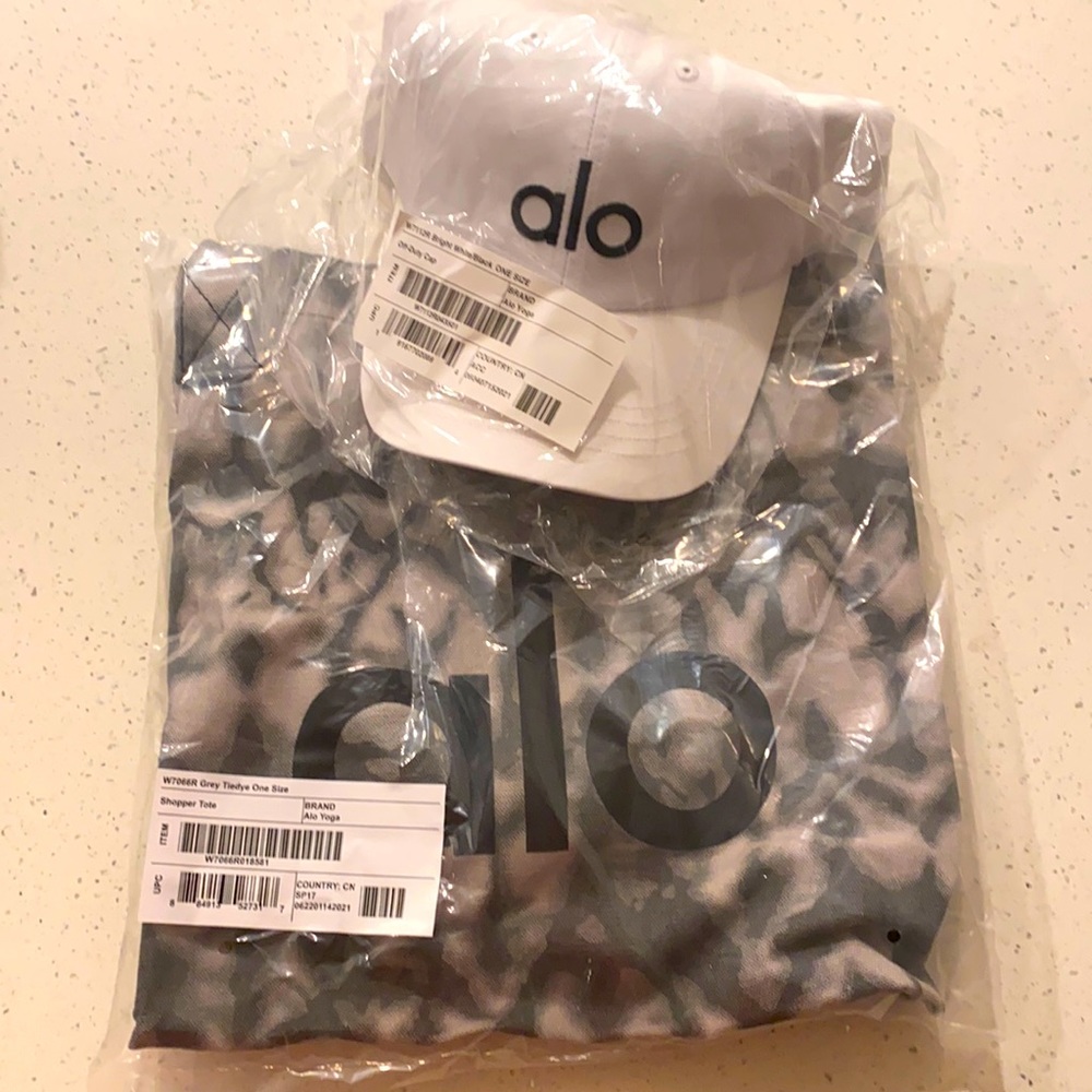 ⚡️⚡️NWT ALO Cap & Tote
